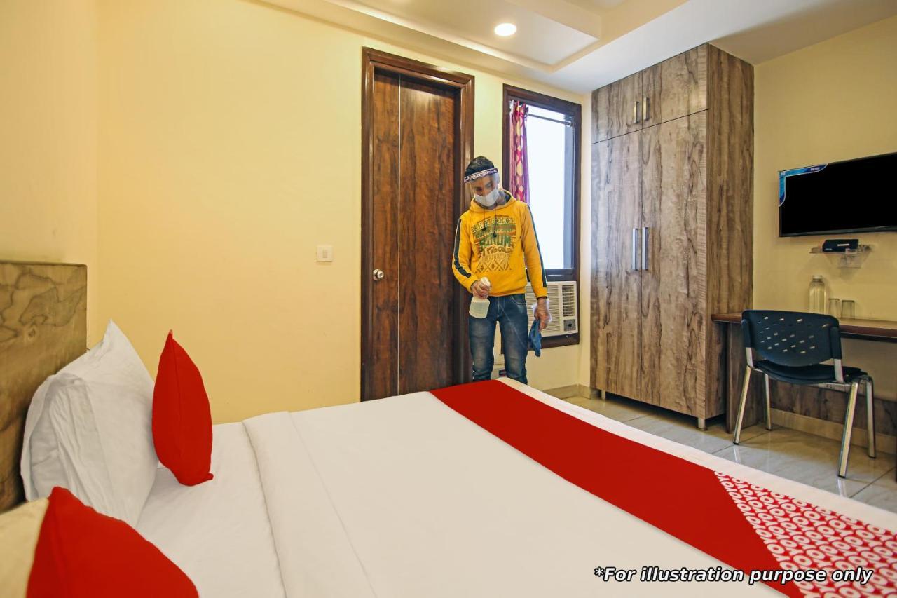 Oyo 82476 Royal Garden Ghaziabad Exterior foto